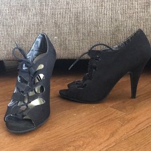 Women’s black lace up heels